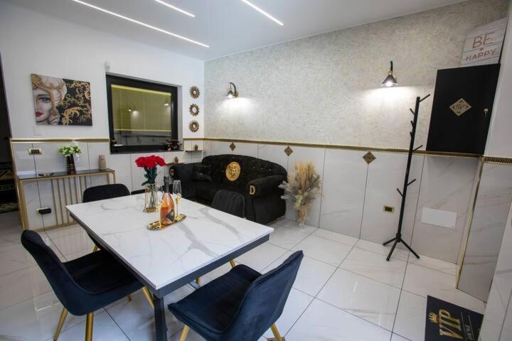 Gd Luxury Suite Рандацо Екстериор снимка
